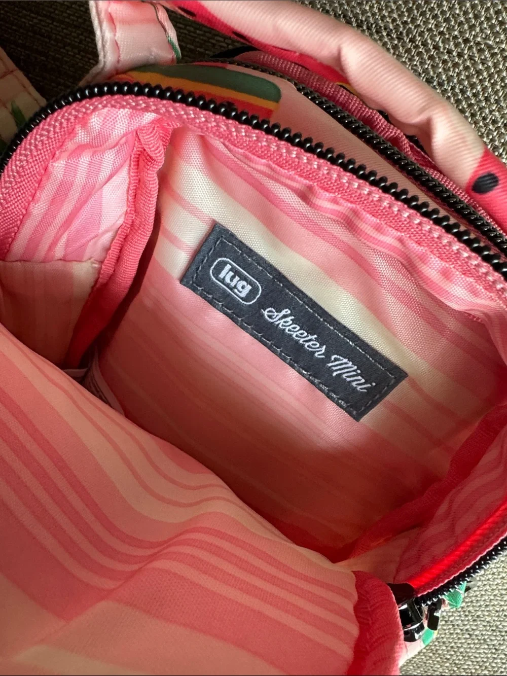 lug Pink Popsicle Quilted Crossbody Bag - Picture 4 of 6